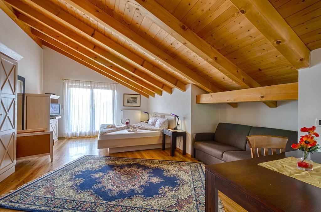 Hotel & Residenz Traubenheim Nalles Room photo