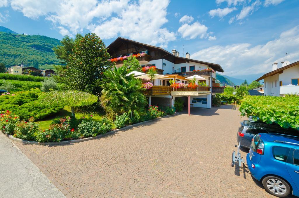 Hotel & Residenz Traubenheim Nalles Exterior photo